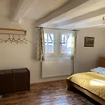 Rosige Zeiten, Ferien Im Fachwerkhof
