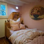 Rosige Zeiten, Ferien Im Fachwerkhof * 멕헤르니흐