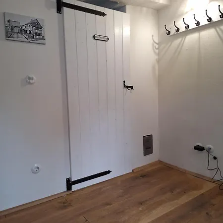 Rosige Zeiten, Ferien Im Fachwerkhof Semesterbostad Mechernich