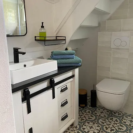 Rosige Zeiten, Ferien Im Fachwerkhof