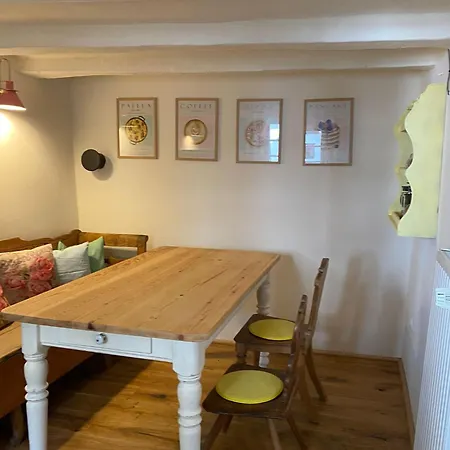 Rosige Zeiten, Ferien Im Fachwerkhof