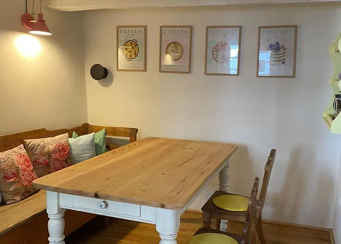 Rosige Zeiten, Ferien Im Fachwerkhof Mechernich