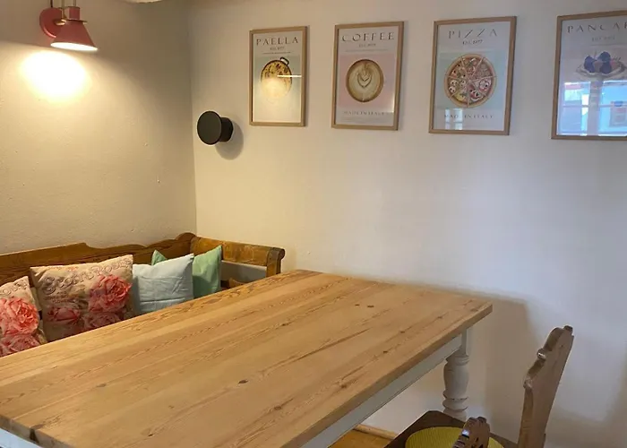 Rosige Zeiten, Ferien Im Fachwerkhof