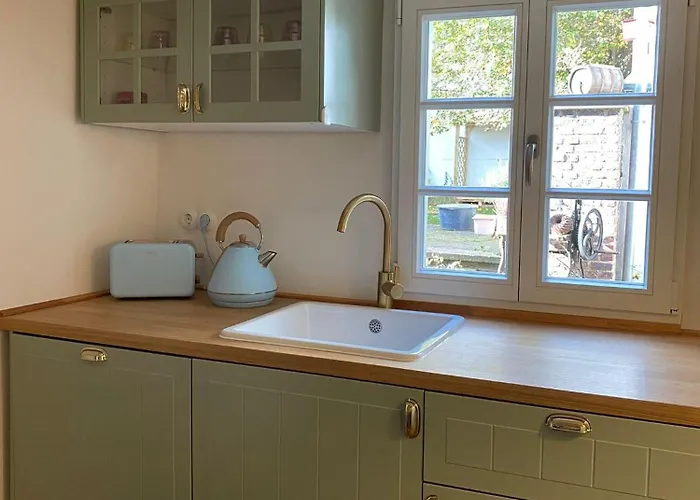 Rosige Zeiten, Ferien Im Fachwerkhof * Мехерних