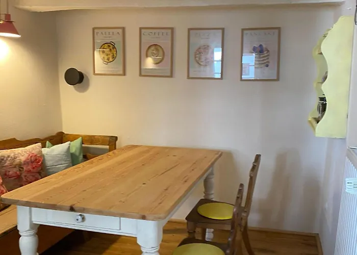 Rosige Zeiten, Ferien Im Fachwerkhof